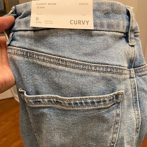 Curvy American eagle mom jeans